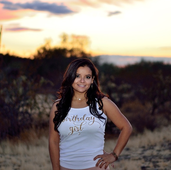 Meet your Posher, Karla - Picture 6 of 6